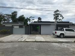 Casa para Venda em Caraguatatuba - 2