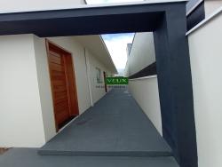 Casa para Venda em Caraguatatuba - 2