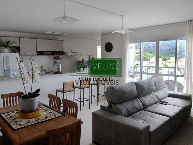Apartamento para Venda em Caraguatatuba - 2