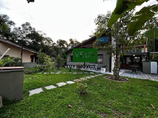 Casa para Venda em Caraguatatuba - 2