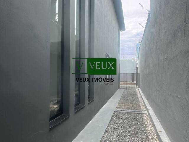 #1097 - Casa para Venda em Caraguatatuba - SP - 2