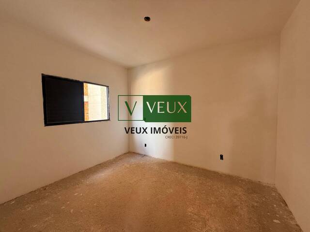 Apartamento para Venda em Caraguatatuba - 3