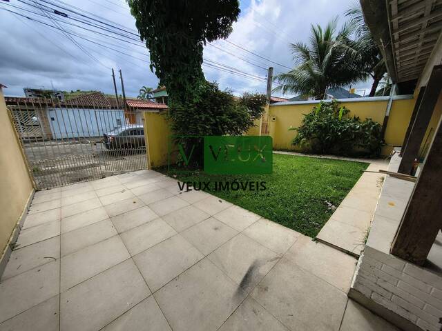 Casa para Venda em Caraguatatuba - 2