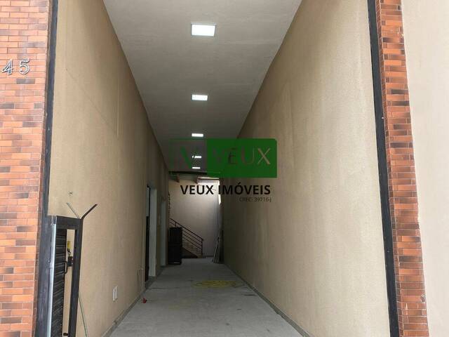 Ponto Comercial para Locação em Caraguatatuba - 2