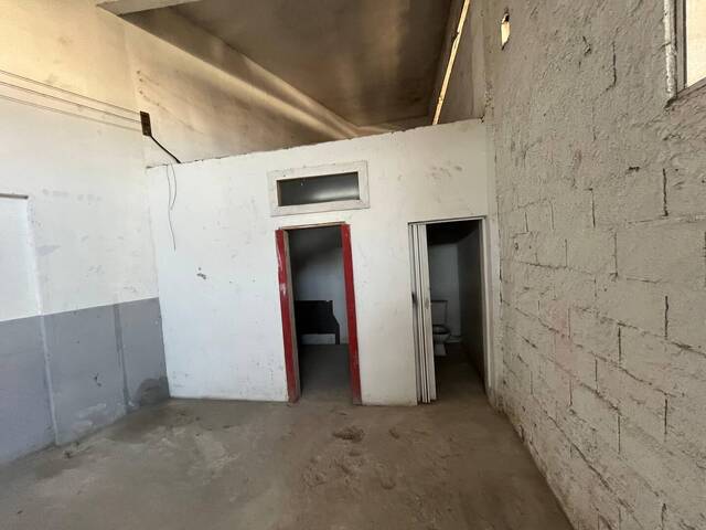 #1232 - Ponto Comercial para Locação em Caraguatatuba - SP - 2