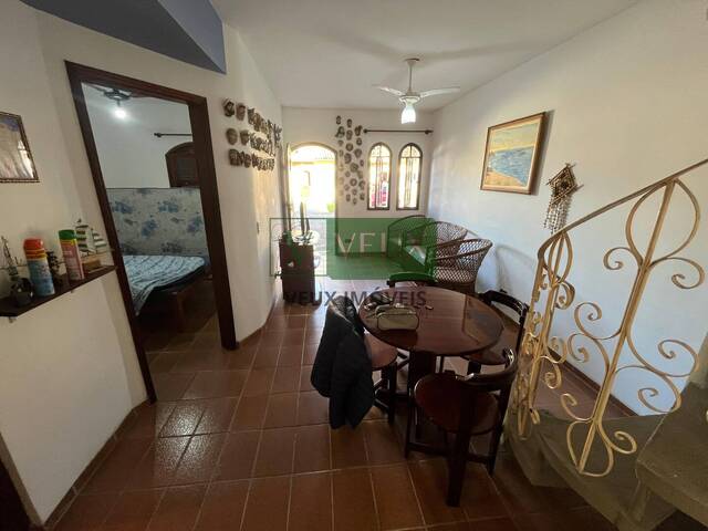 Casa para Venda em Caraguatatuba - 2