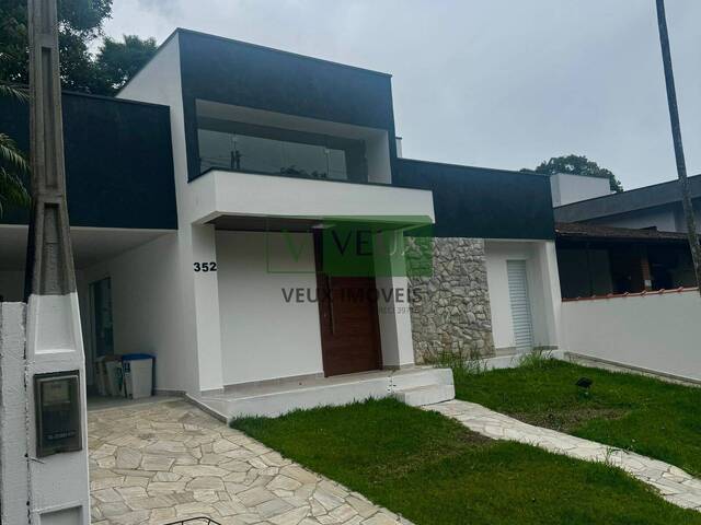 Casa para Venda em Caraguatatuba - 3