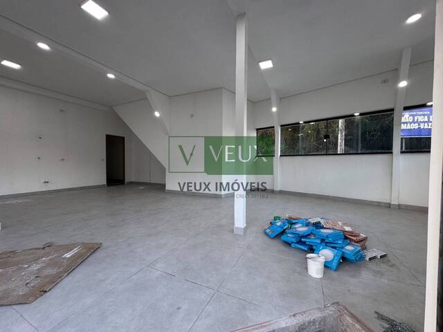 Ponto Comercial para Locação em Caraguatatuba - 2