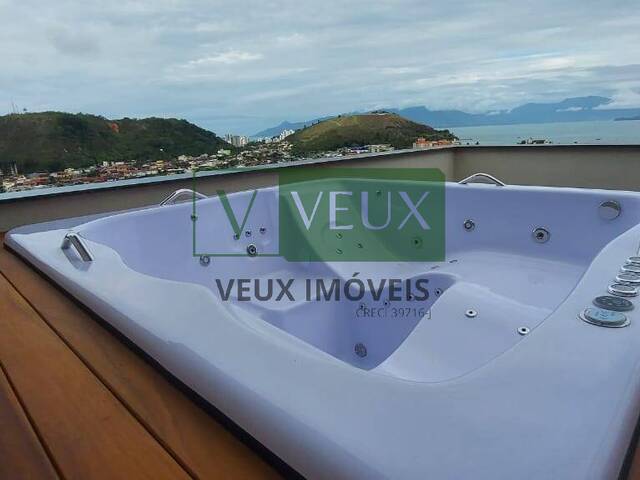 Apartamento para Venda em Caraguatatuba - 2
