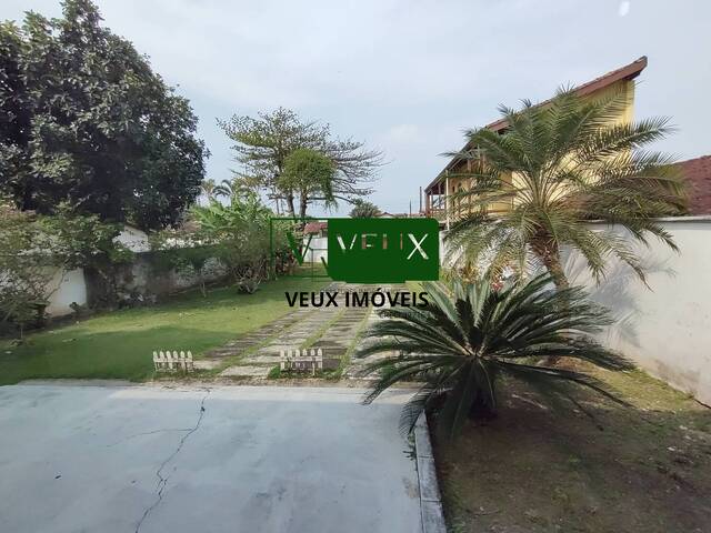 Casa para Venda em Caraguatatuba - 2