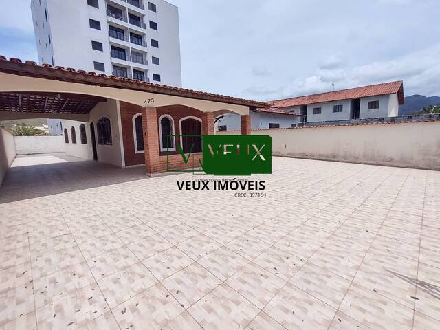 Casa para Venda em Caraguatatuba - 2