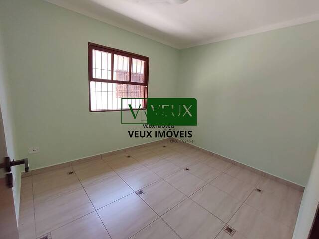 Casa para Venda em Caraguatatuba - 2