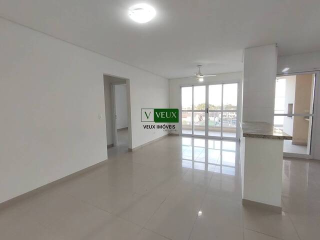 Apartamento para Venda em Caraguatatuba - 4