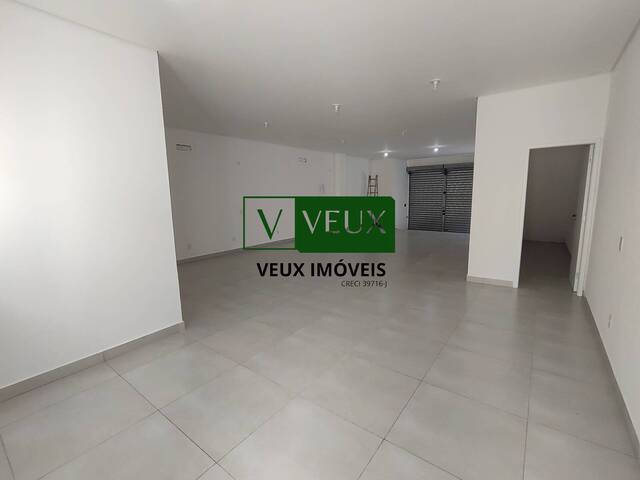 Ponto Comercial para Locação em Caraguatatuba - 2